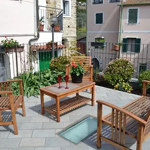 Appartement Monolocale Con Giardino E Parcheggio Privato Citra Zero Zero Ottanta Trentuno Lt 0281, Imperia